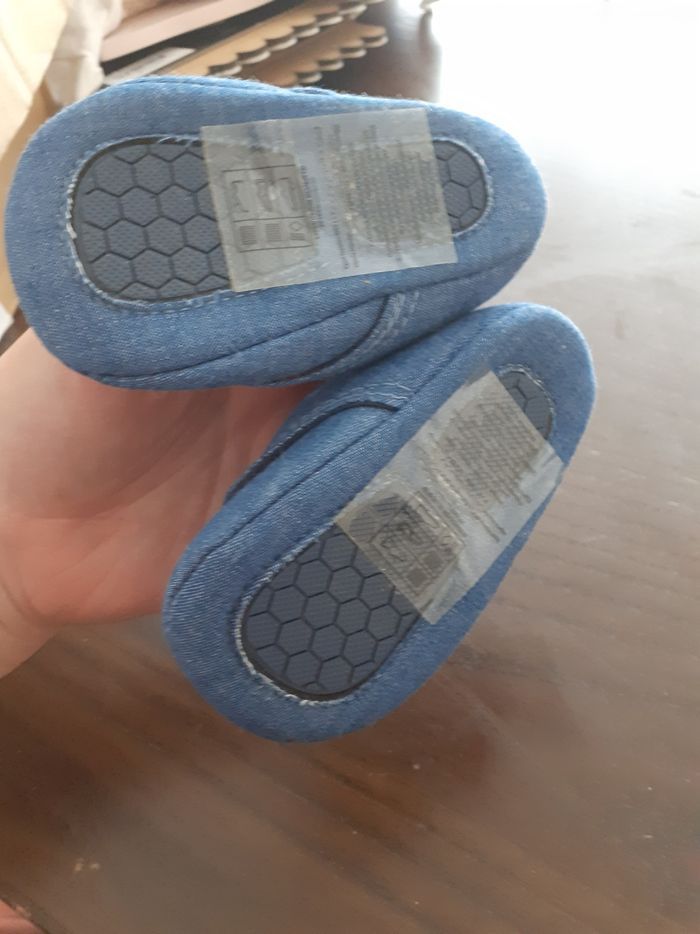 Chaussure taille 12 /18 mois - photo numéro 6
