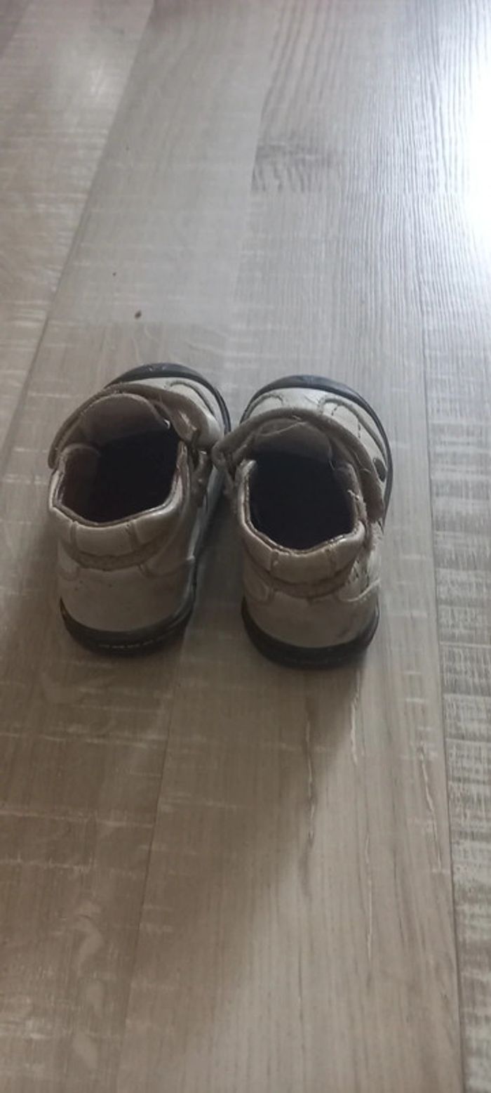 Sandales babybotte taille 20 - photo numéro 2