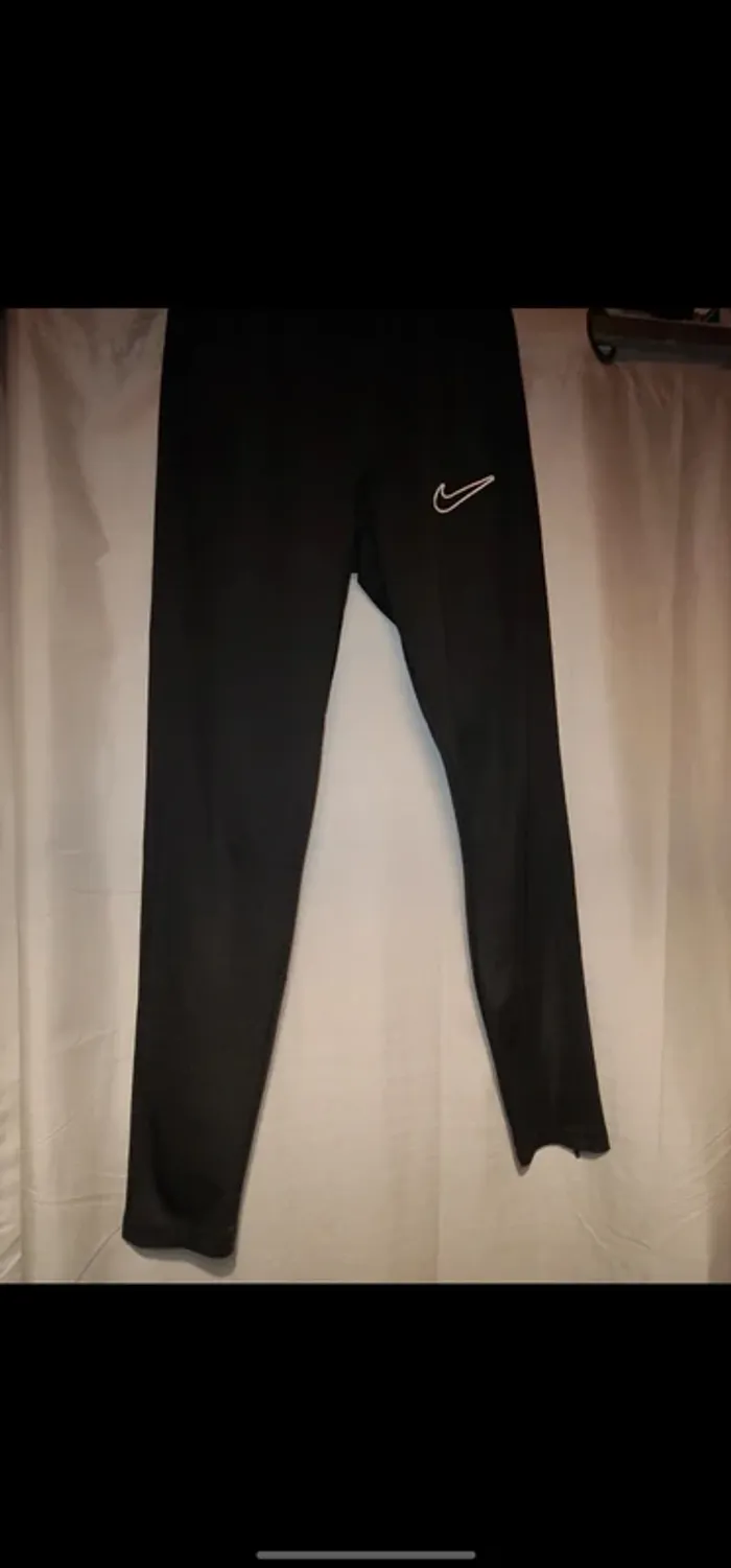 Survêtement nike - photo numéro 2