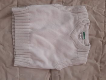 Pull sans manche taille 4 ans