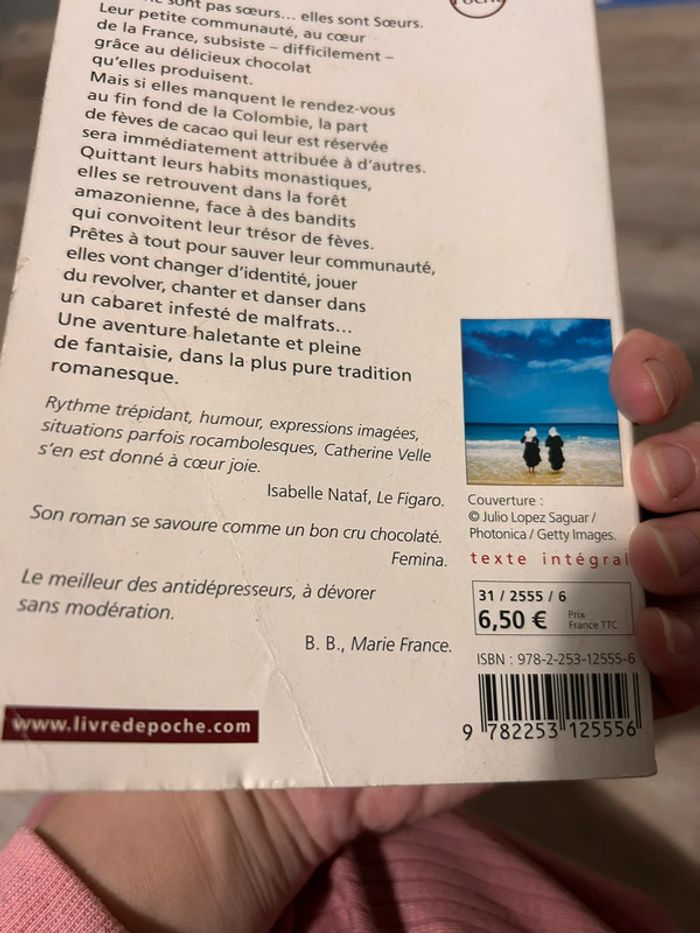 Livre les sœurs chocolat de Catherine velle - photo numéro 4