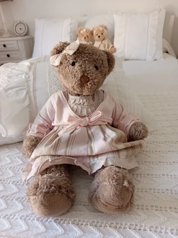 Ourson look vintage robe beige et rose Louise Mansen - photo numéro 2