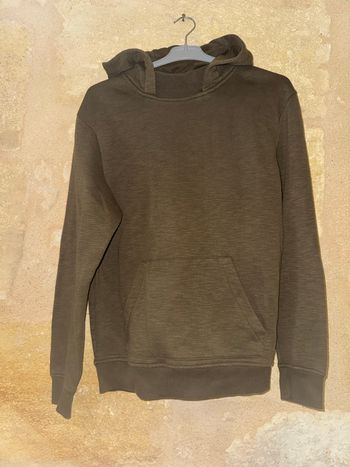 Pull capuche