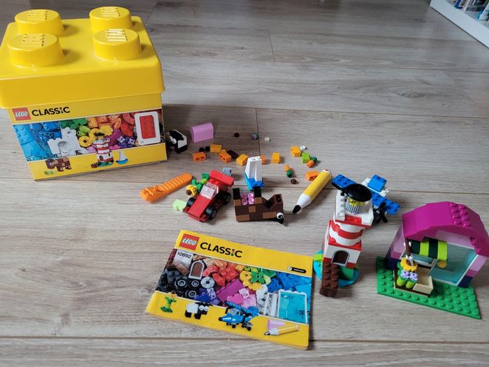 boite Lego classic 10692