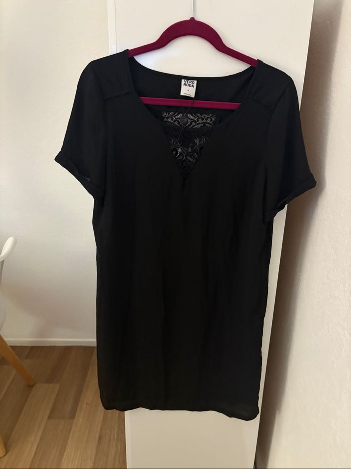 robe  noir