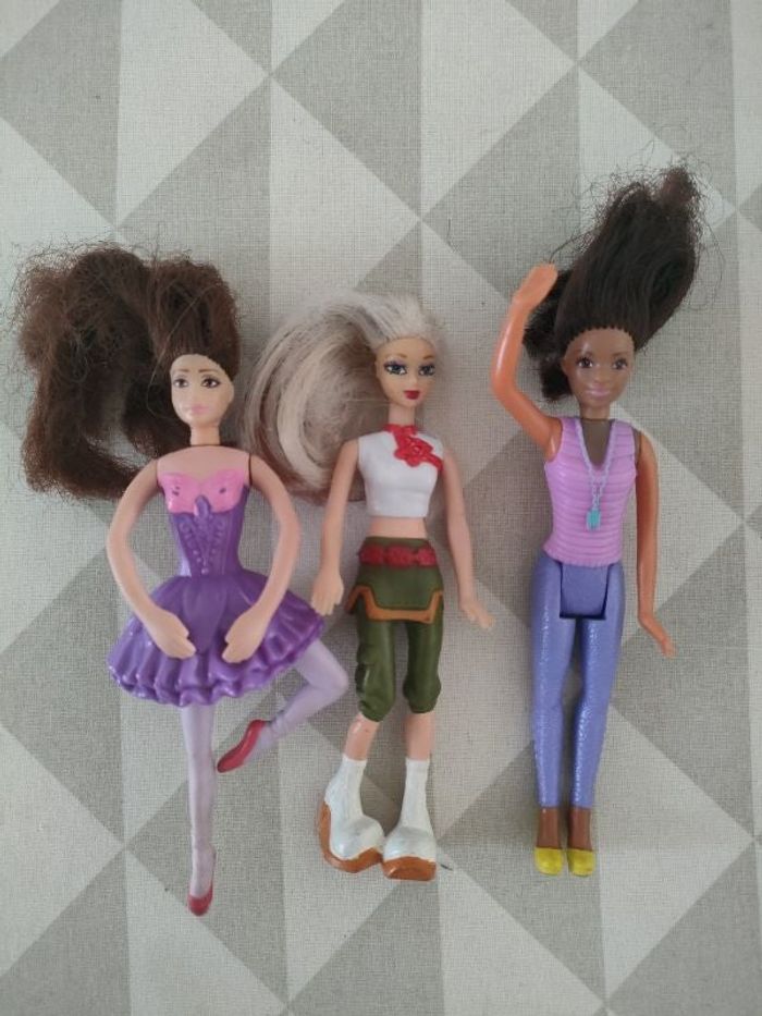 Lot de 3 petites poupées
