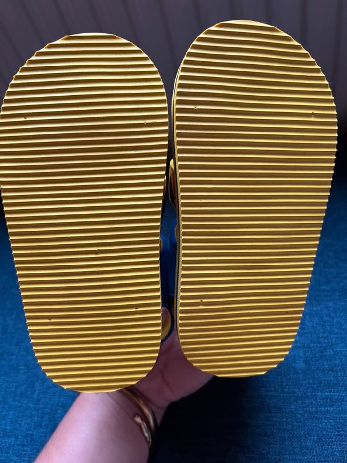 Claquettes / sandalettes / nu-pieds garçon pat patrouille - pointure 25 neuves - photo numéro 8