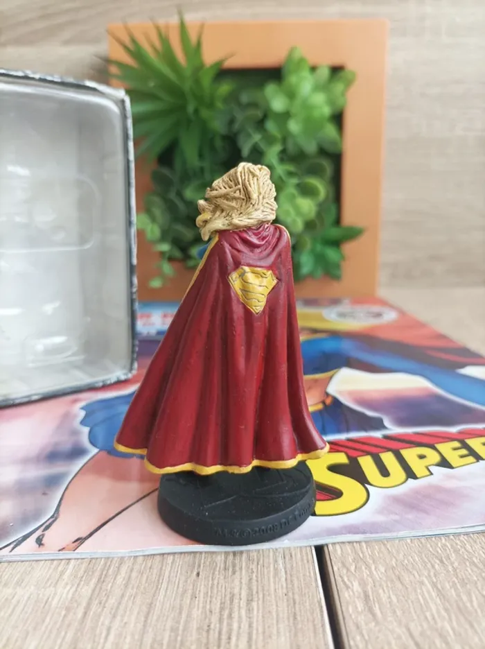 Figurine Supergirl DC Comics Eaglemoss Super Héros - photo numéro 5