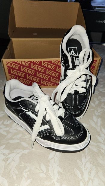 Basket vans upland 