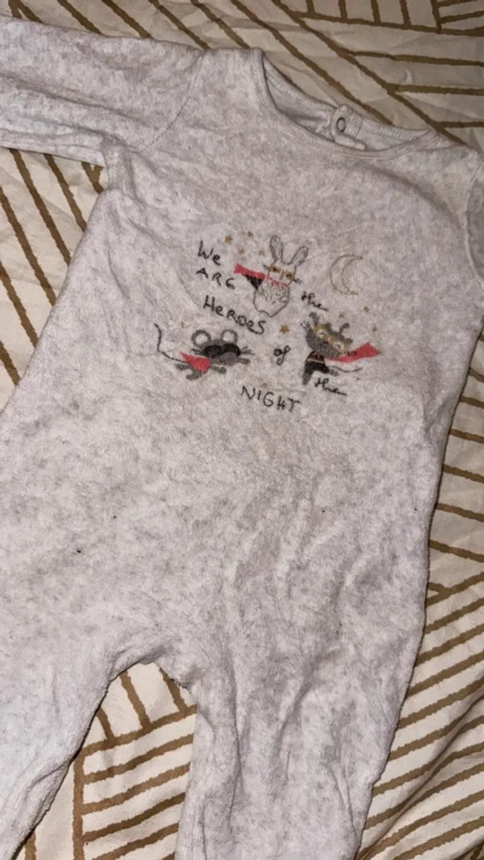 Pyjama 1 pièce 3 mois - photo numéro 2