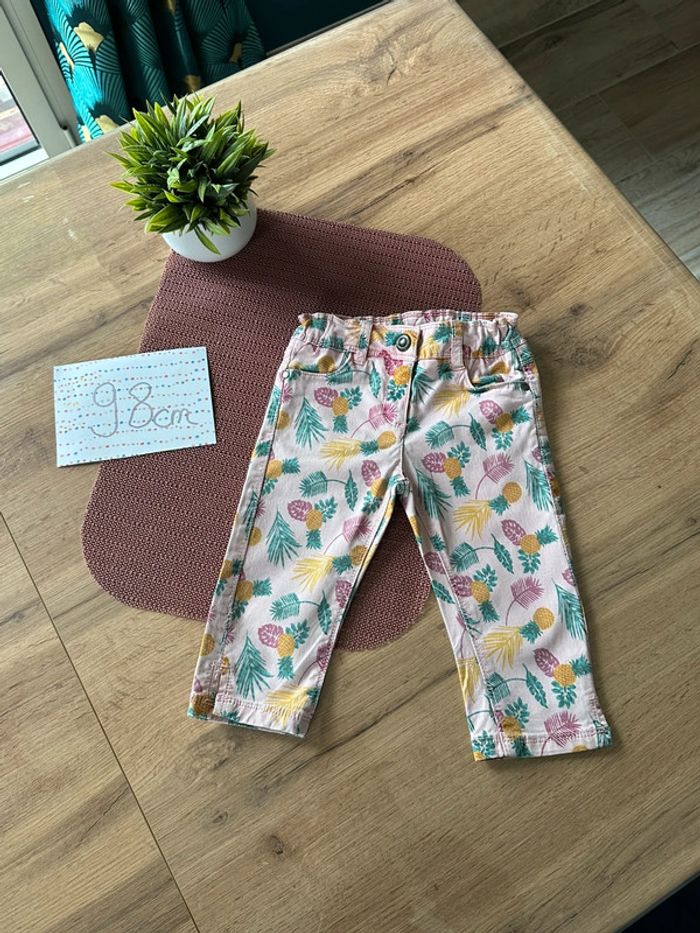 Jeans longueur 3/4 ananas 🍍 98cm /3 ans