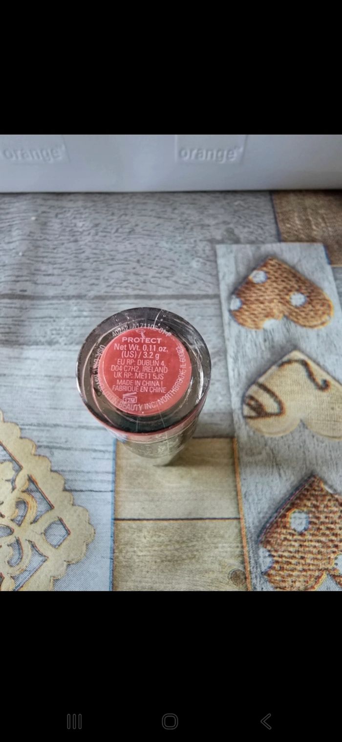 Rouge a lèvres - photo numéro 2