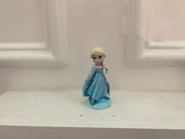 Figurine Elsa la reine des neiges disney