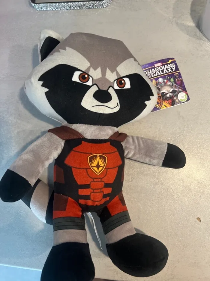 peluche marvel