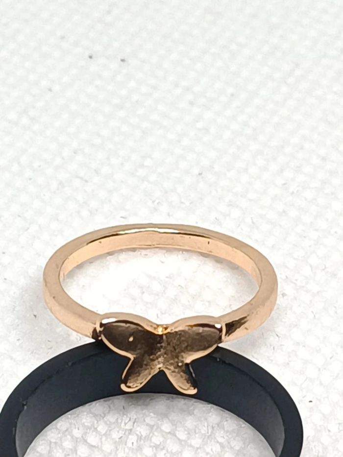 Bague dorée papillon - photo numéro 3