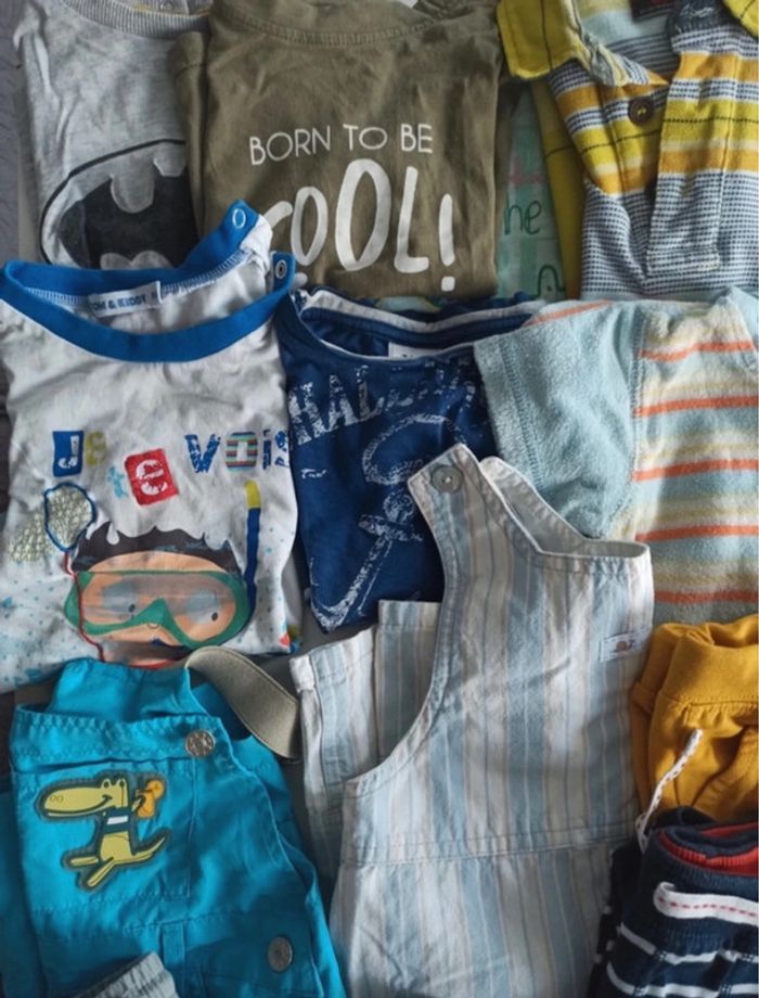 Lot 18 mois été t’shirt, polo, salopette, short, combinaison - photo numéro 5