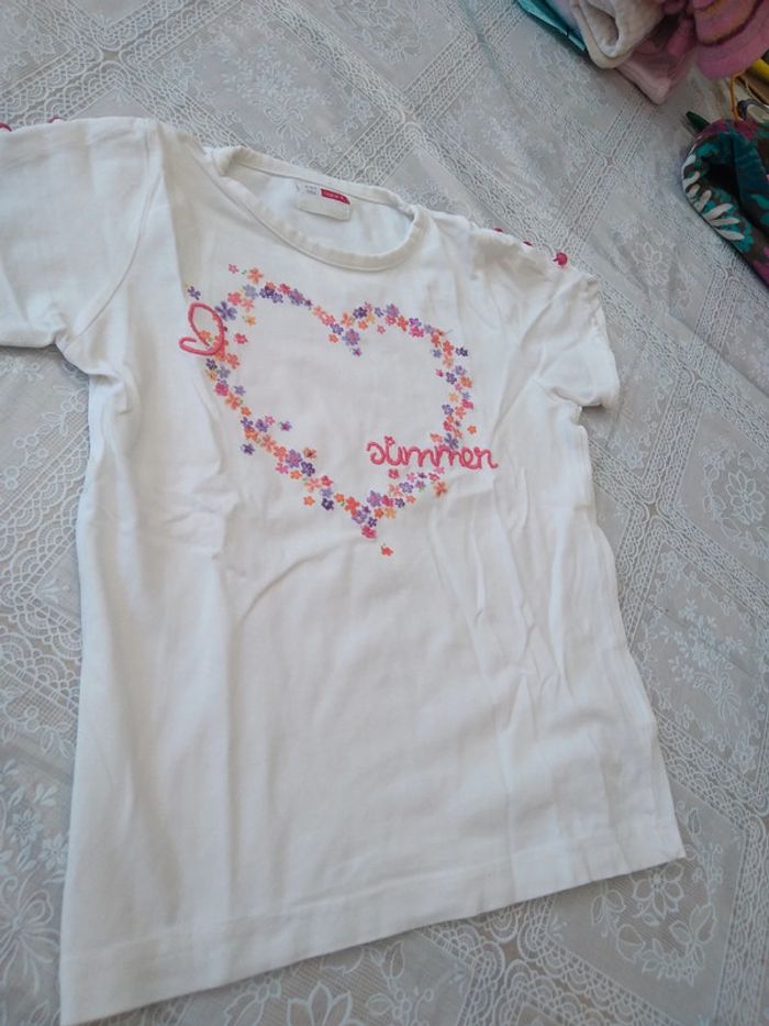 Tee-shirt blanc cœur fleurs 3-4 ans - photo numéro 2
