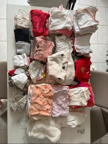 Lot vêtements bébé fille 6 mois 