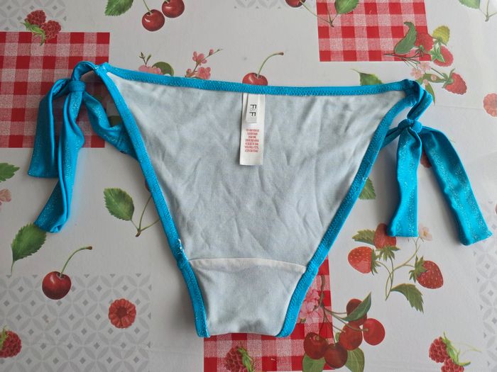 MAILLOT DE BAIN FEMME 2 PIÈCES BLEU TURQUOISE PAILLETTES 38 MARQUE F&F - photo numéro 4