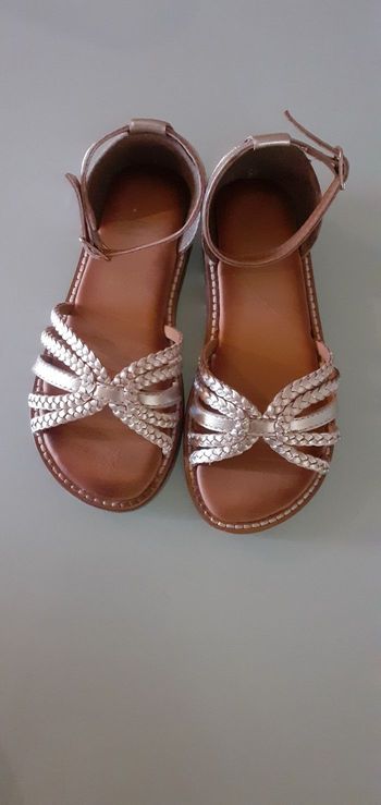 Chaussure ouverte taille 29