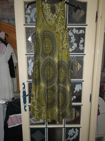 Superbe robe légère neuve