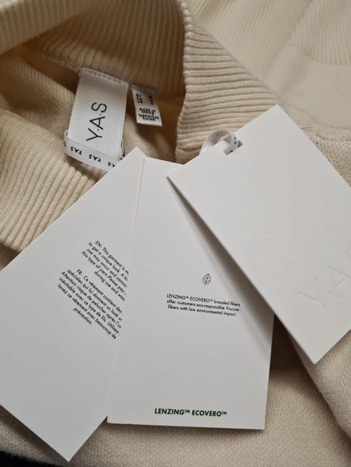 Pull yas - photo numéro 3