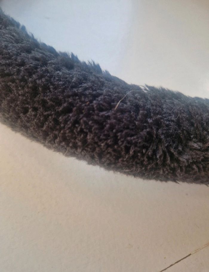 💥 Cache volant noir en peluche 💥 - photo numéro 4