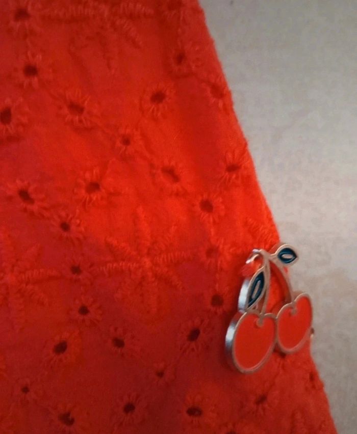 Magnifique robe d'été cerise 🍒 6 ans sergent major - photo numéro 2