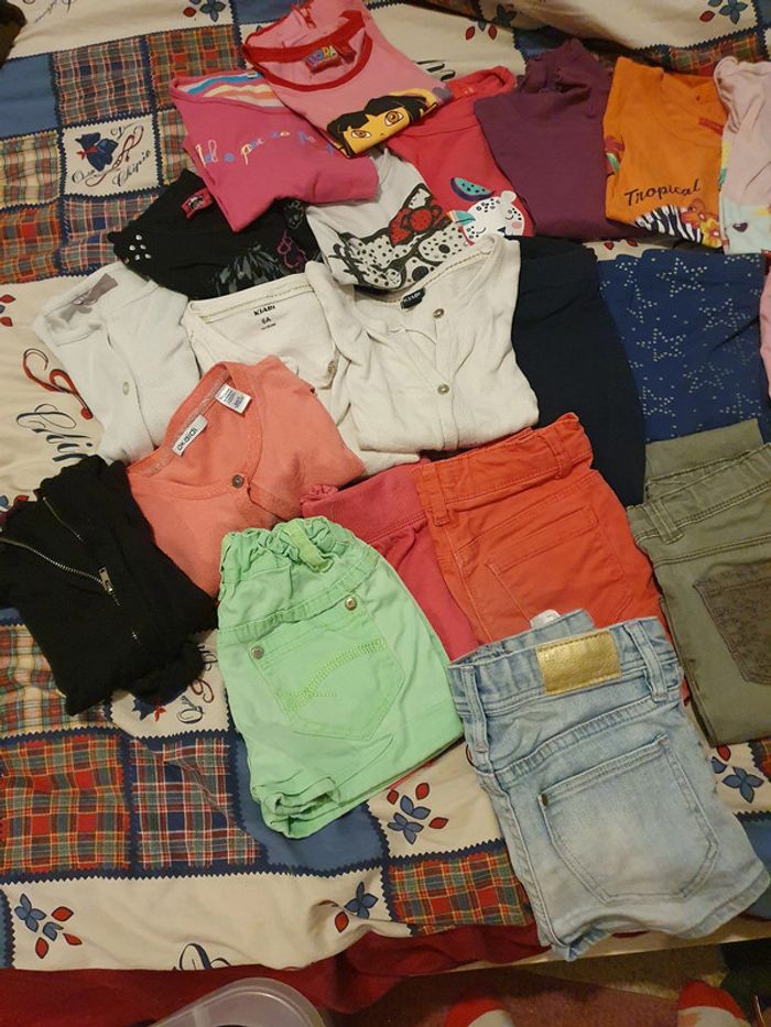🌸Lots 27 vêtements filles taille 6 ans - photo numéro 3