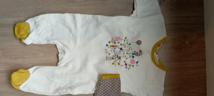 Lot de 2 pyjamas et un body 3M - photo numéro 2