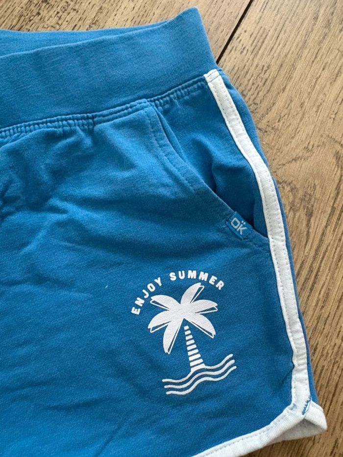 Short bleu 6 ans - photo numéro 2