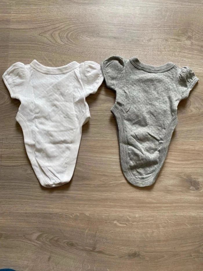 Lot de trois bodies manches courtes - photo numéro 3