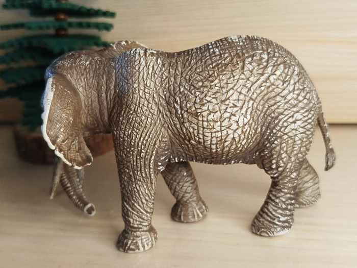 Schleich éléphant d'Afrique Figurine Animal de la savane - photo numéro 5