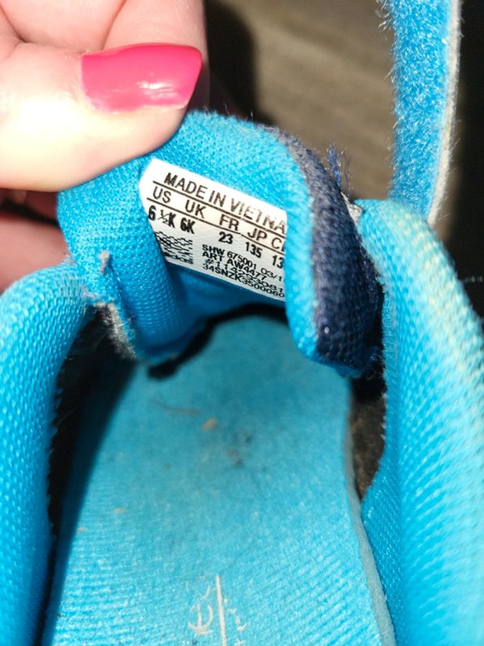 Baskets garçon Adidas taille 23 - photo numéro 3