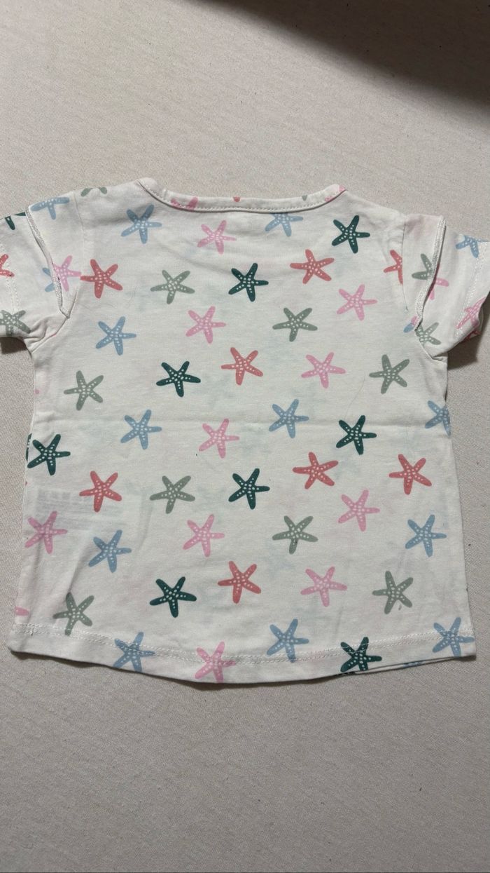 ⭐ T-shirt blanc étoiles de mer multicolores – Zeeman – 62 - photo numéro 2