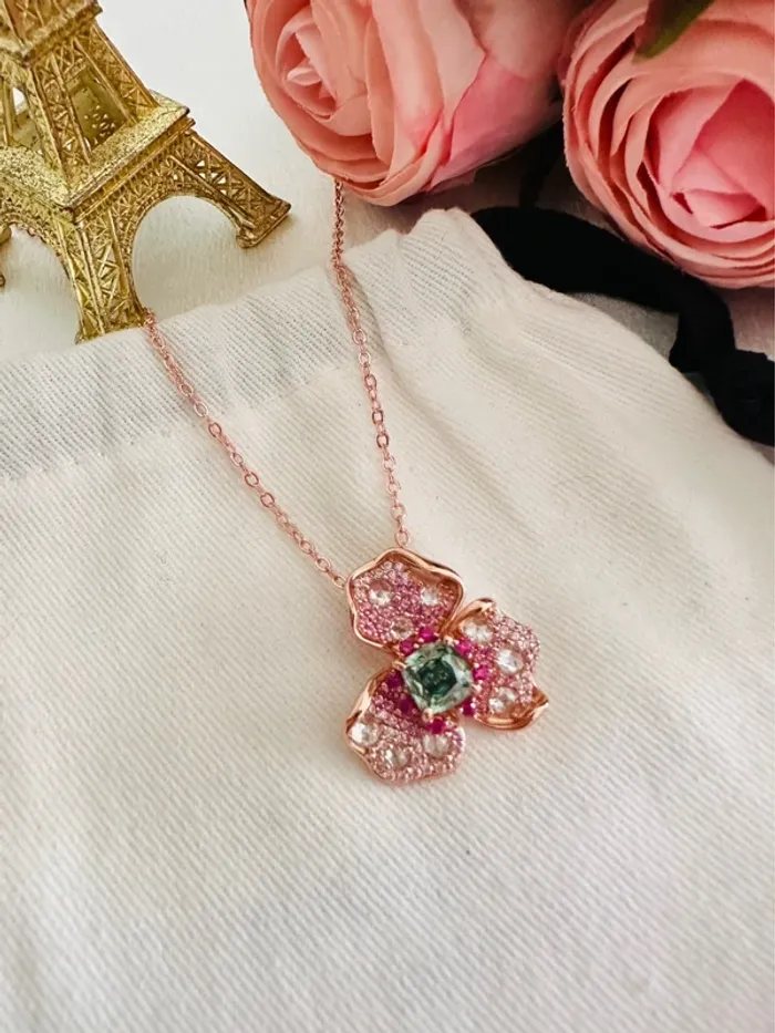 🌷Collier fleur cristal rose & vert – Élégance mystérieuse - photo numéro 14