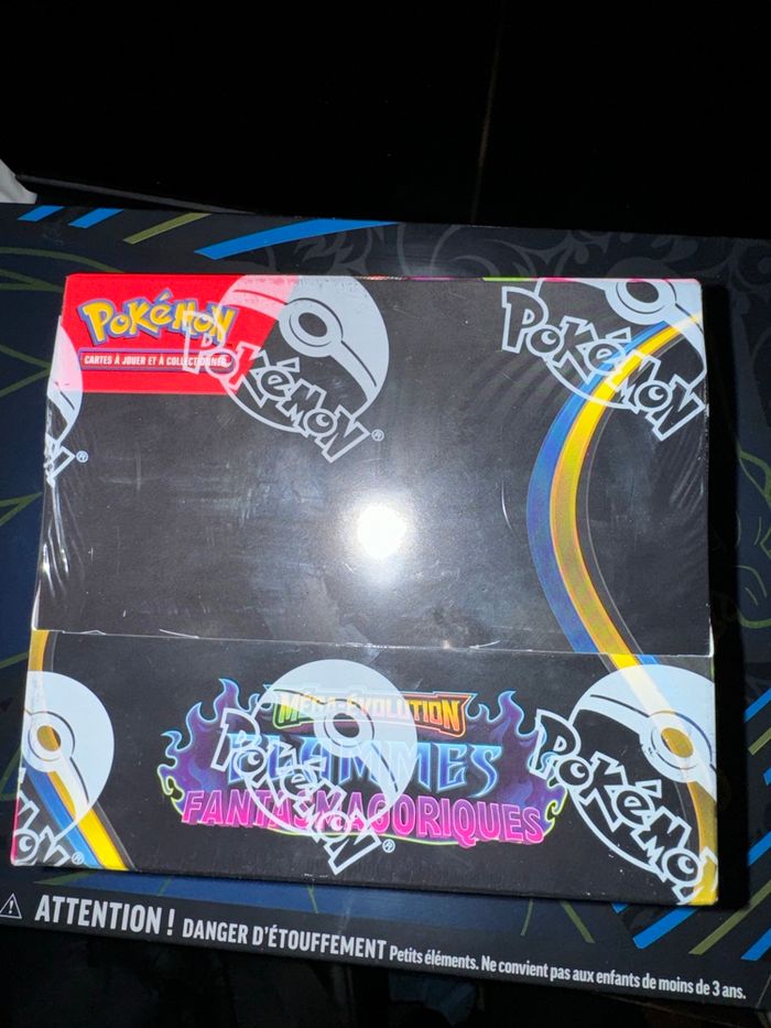 Display mega évolution 2 Flammes Fantasmagoriques