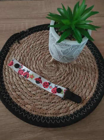 🐞Attache tétine coccinelle🐞