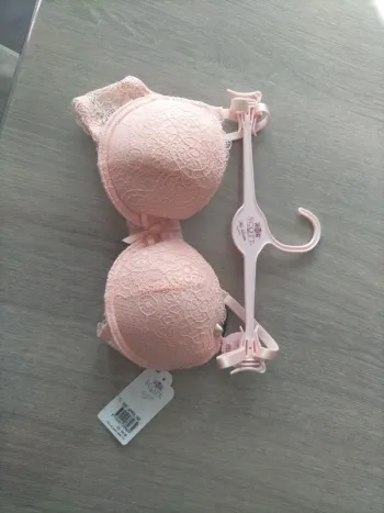 Soutien gorge neuf.