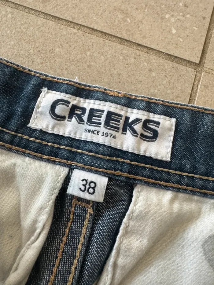 Short en jean Creeks, taille 38, très bon état 40*55cm - photo numéro 3