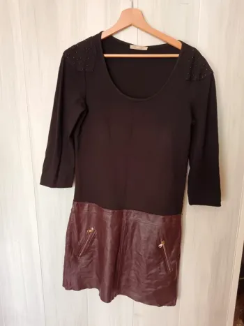 Robe IKKS viscose et cuir d'agneau taille 38
