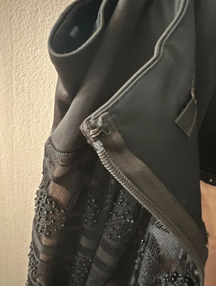 Robe dentelle noire brodée perles rocailles taille 34 - BCBGmaxazria - photo numéro 12