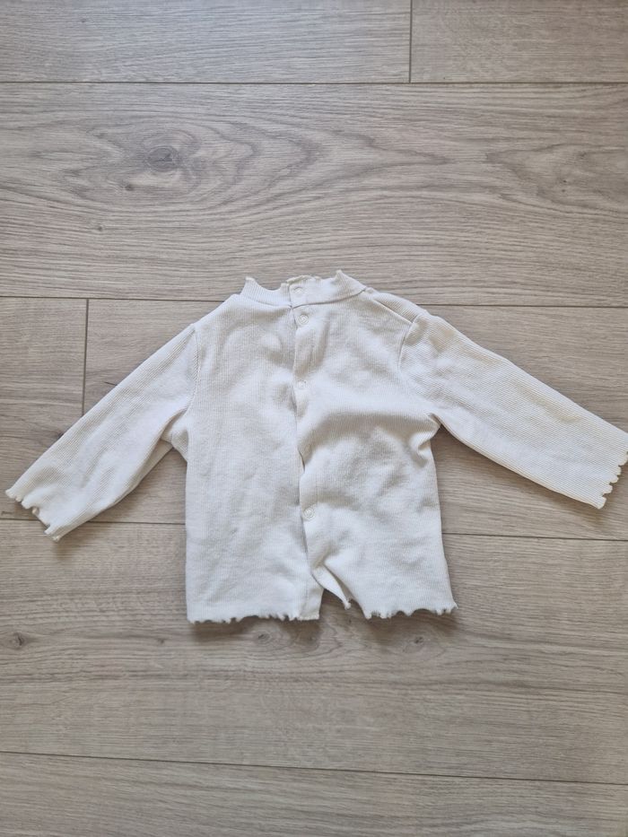 Lot de 2 t-shirts bébé col montant Disney 6 mois - photo numéro 5