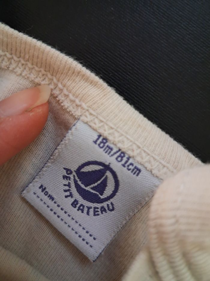 Lot de 3 bodies 18 mois bretelles et mc - petit bateau - photo numéro 3