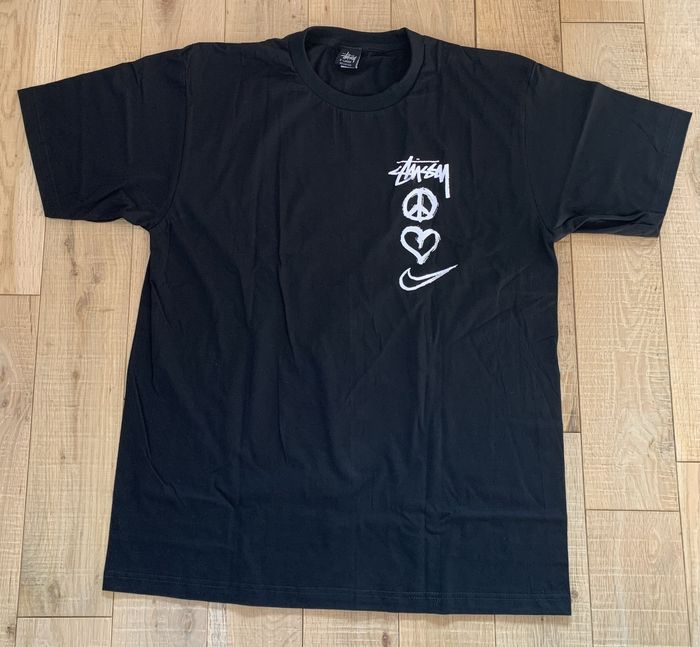 T-shirt Stüssy Nike noir