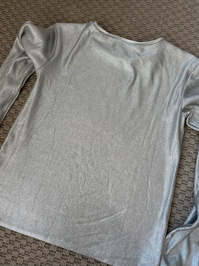 Top argenté brillant à manches longues - photo numéro 5