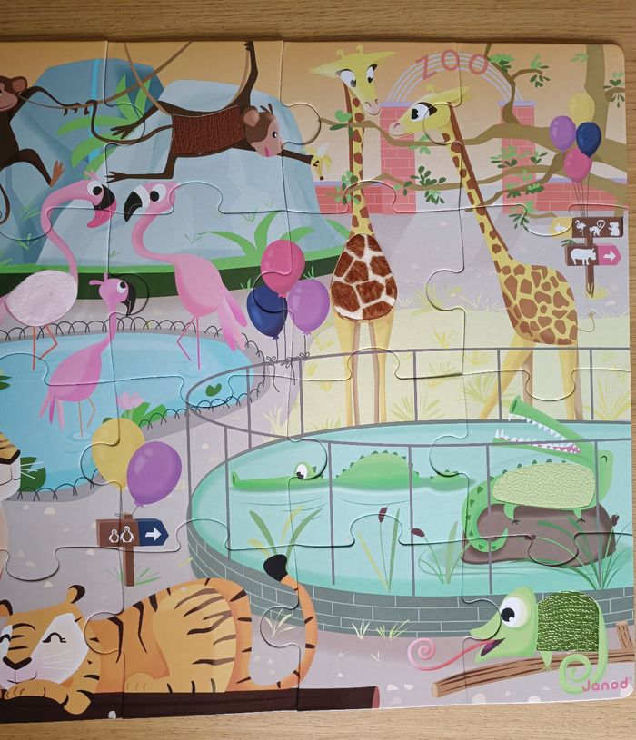 Puzzle géant tactile Janod "Journée au zoo" 20 pièces 2 ans - photo numéro 7