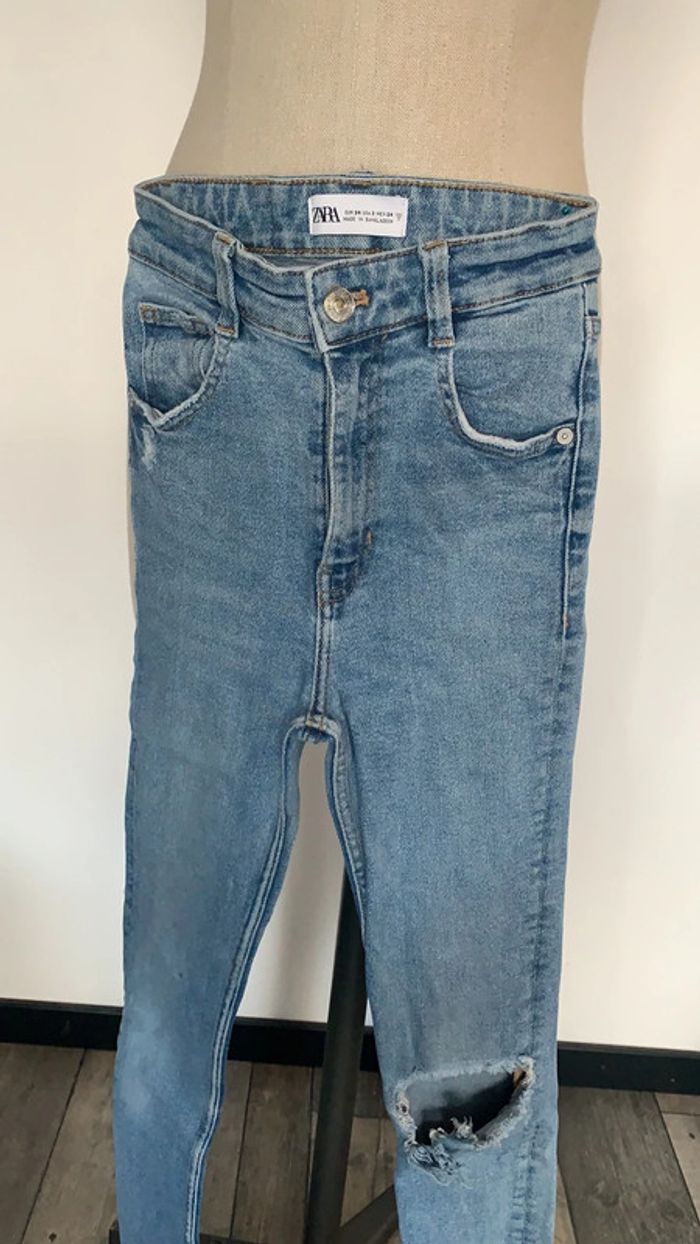 Jeans serrée - photo numéro 3