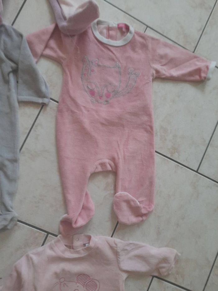 7 pyjamas 6 mois - photo numéro 7