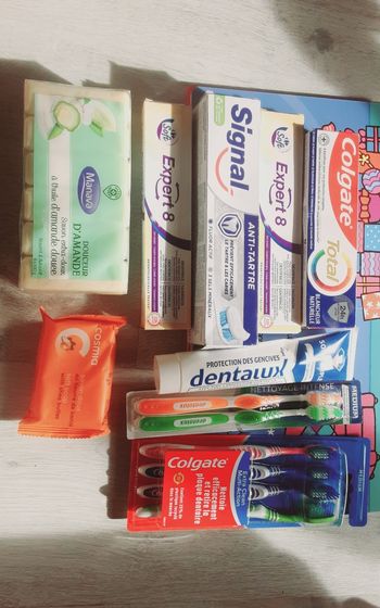 LOT HYGIENE DENTAIRE ET SAVONS